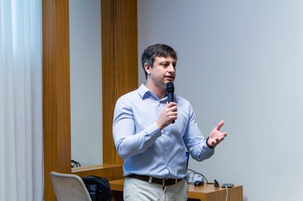 Desde 2017, Alfredo Girolami Jr. lidera a Grão de Mostarda com uma visão que vai além da execução.